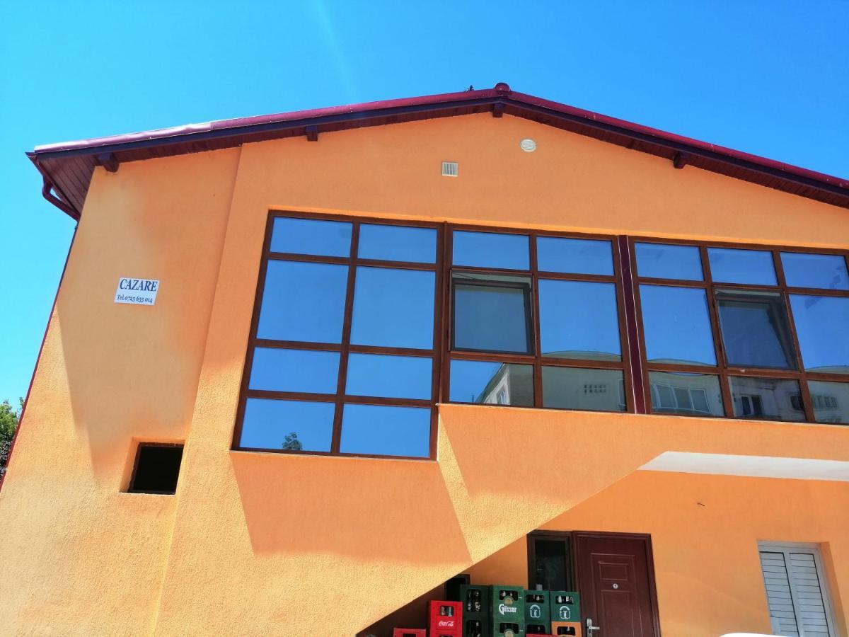 Casa Gabi'S Hotel Orsova Exterior photo